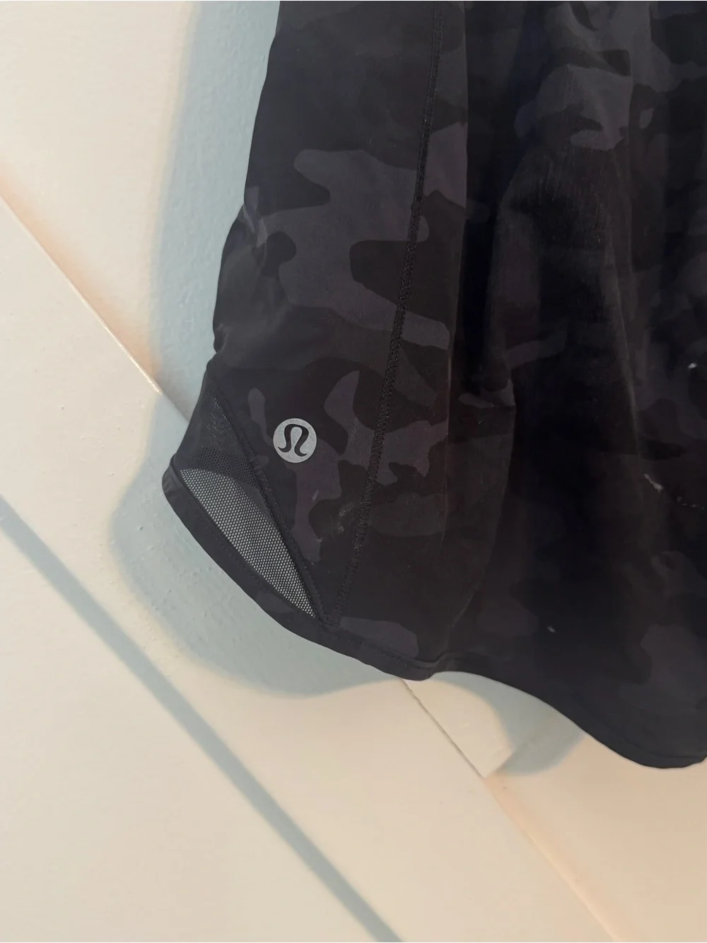 Lululemon Hotty Hot High Rise 4” Camo Multi Gray Black Athletic Shorts Sz 4